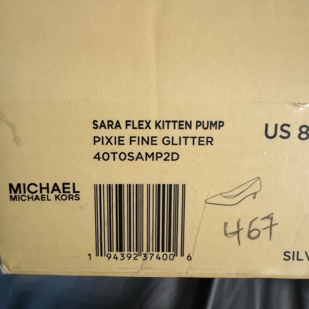 Michael Kors silver kitten pump - Picture 4 of 6